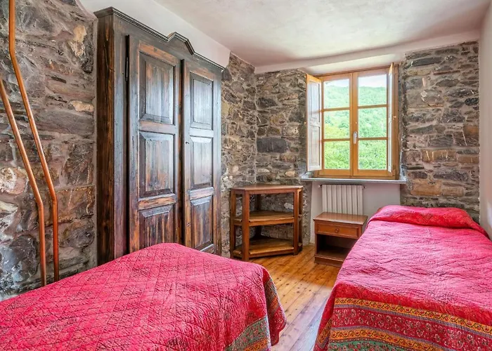 Holiday home Amazing In Loco Di Rovegno Carchelli